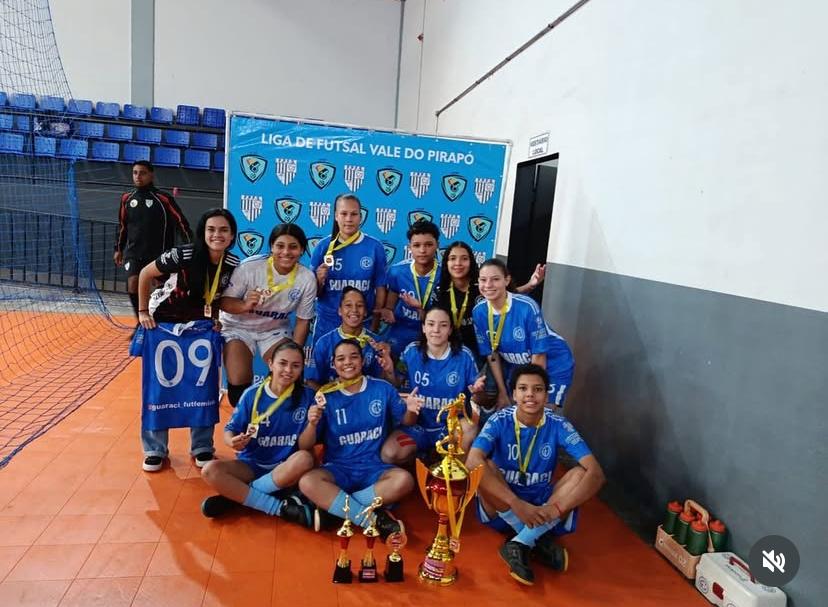 Foto para a postagem Guaraci é Bicampeã Invicta no Futsal Feminino Sub-18